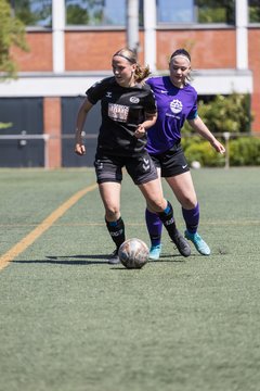 Bild 193 - wBJ SV Henstedt Ulzburg - TuS Rotenhof : Ergebnis: 12:0